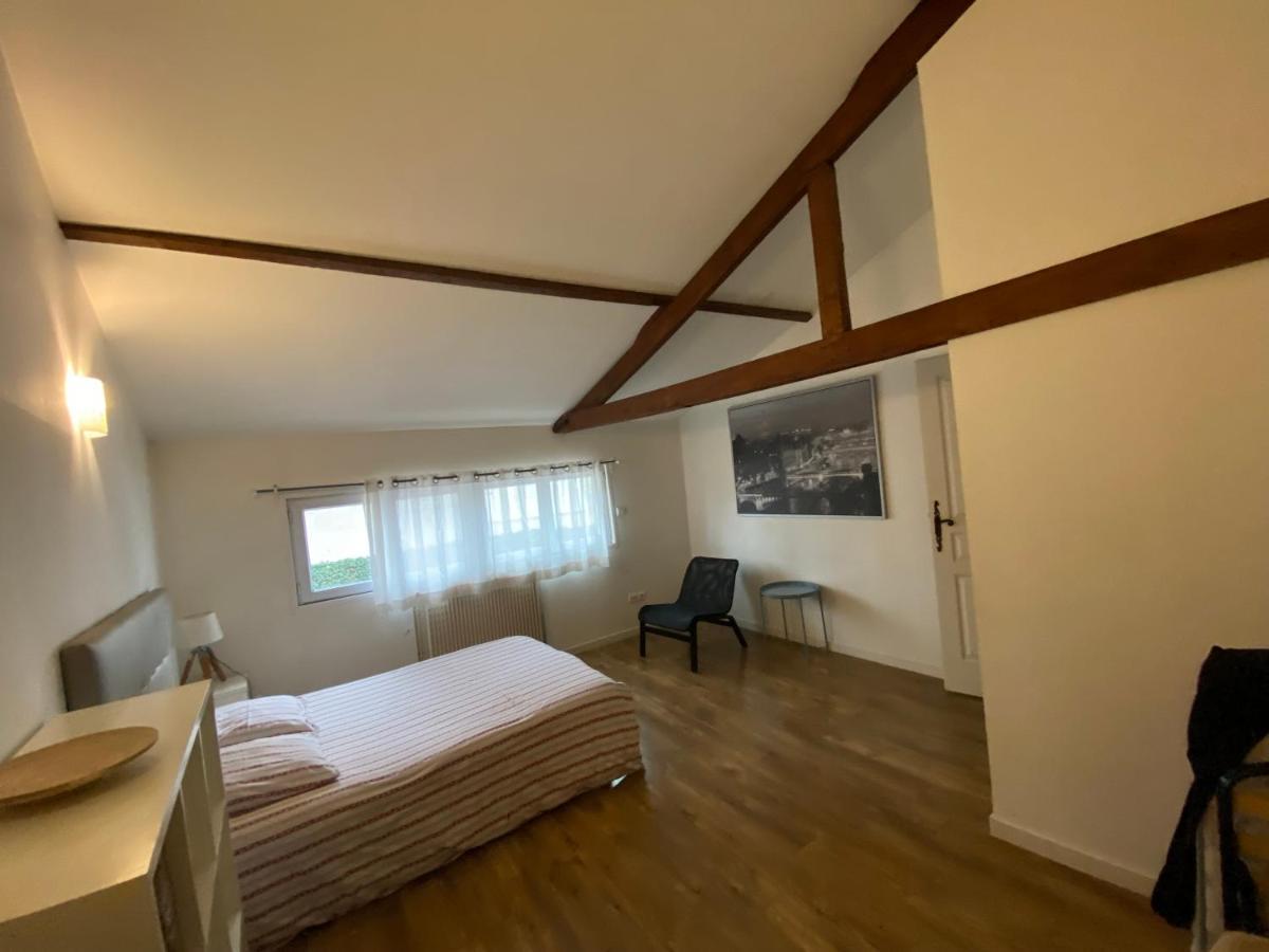 Paris Eiffel Tower Et Disney Apartments, Parkings Gratuits Et Securises, 10 Minutes Metro To Paris Nogent-sur-Seine المظهر الخارجي الصورة