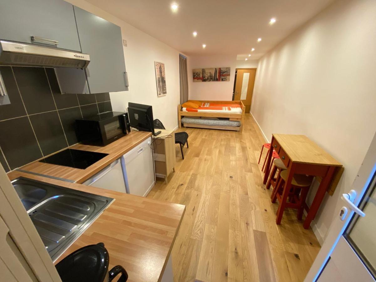 Paris Eiffel Tower Et Disney Apartments, Parkings Gratuits Et Securises, 10 Minutes Metro To Paris Nogent-sur-Seine المظهر الخارجي الصورة