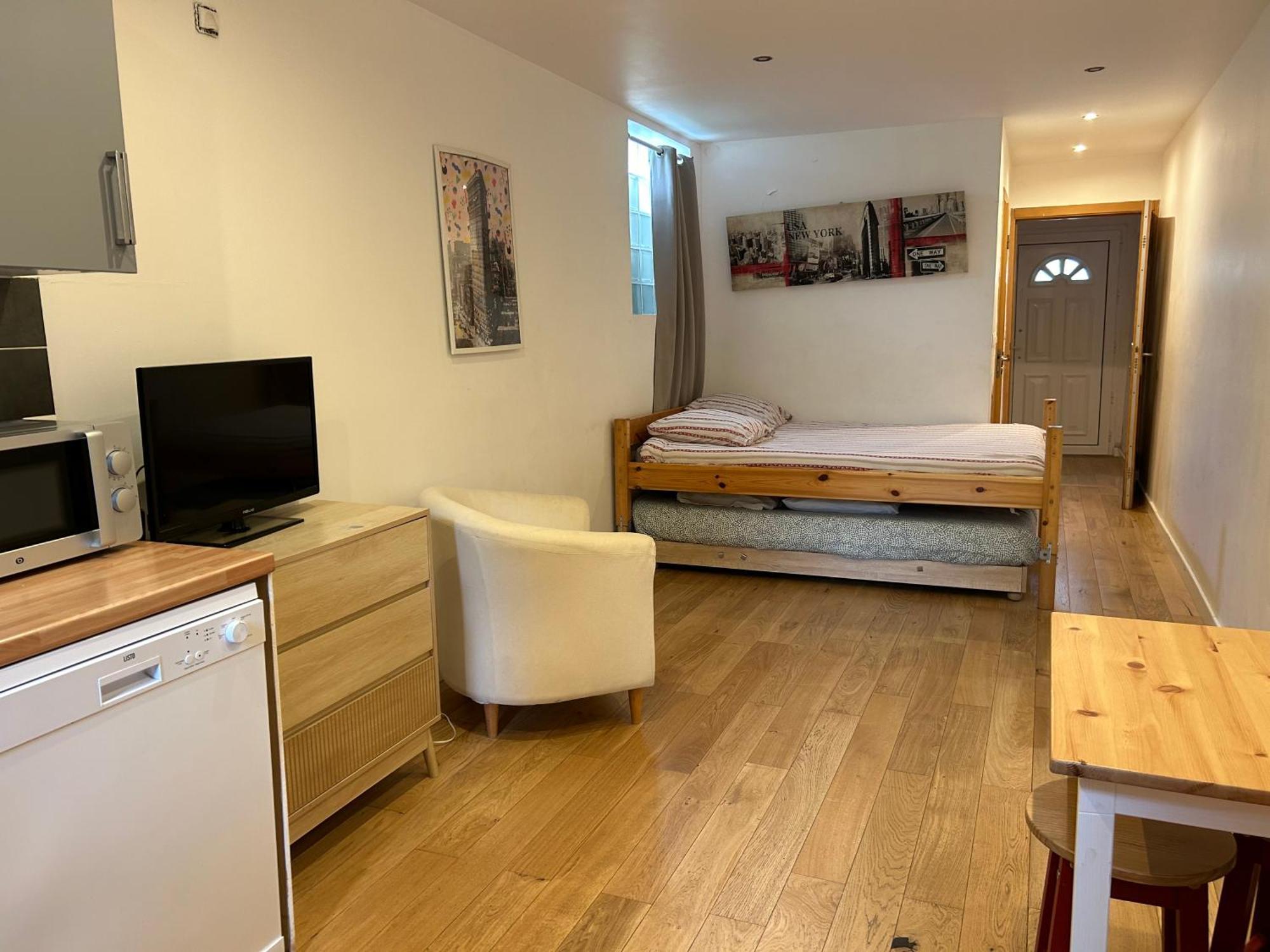 Paris Eiffel Tower Et Disney Apartments, Parkings Gratuits Et Securises, 10 Minutes Metro To Paris Nogent-sur-Seine المظهر الخارجي الصورة