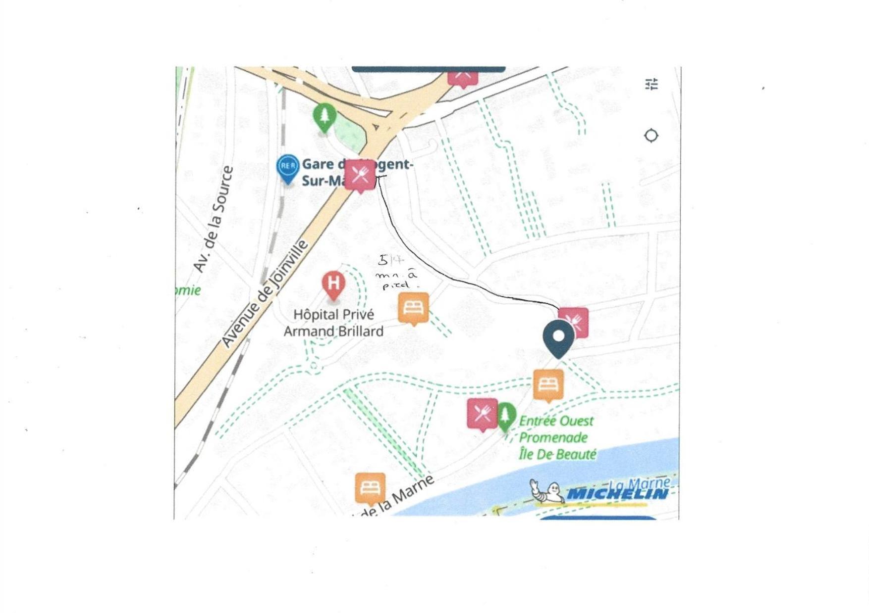 Paris Eiffel Tower Et Disney Apartments, Parkings Gratuits Et Securises, 10 Minutes Metro To Paris Nogent-sur-Seine المظهر الخارجي الصورة
